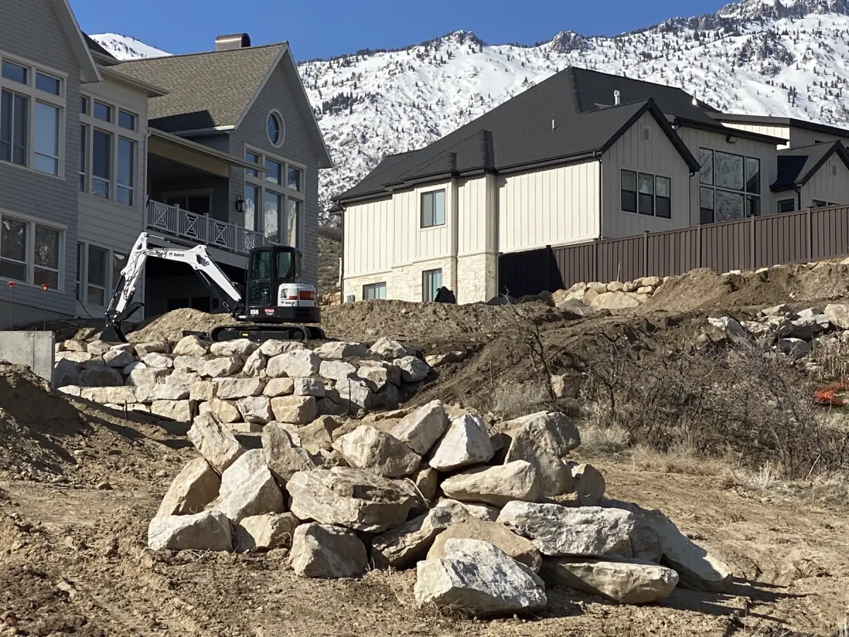 Boulder retaining walls — Cadoava, Utah